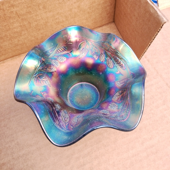 Antique Fenton Black Berry Spray Electric Blue Ruffled Bowl Home Decor GUC - Picture 7 of 11